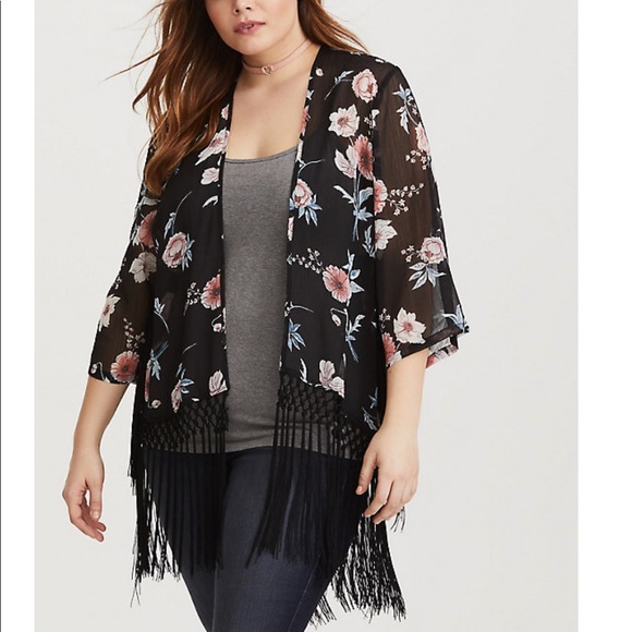 Black floral fringe kimono - Picture 1 of 6
